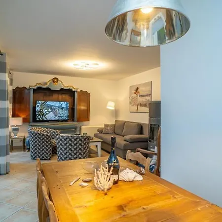 Daire Ferienwohnung-haus-wildrose-eg